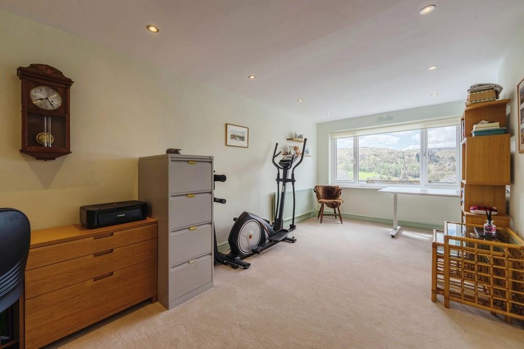Bedroom 2/Office