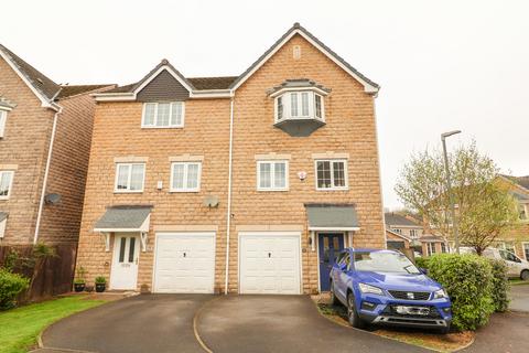 4 bedroom townhouse for sale, Buttercup Close, Glossop SK13