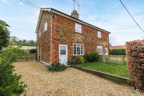 3 bedroom cottage for sale, 5 Bircham Road, Fring, PE31