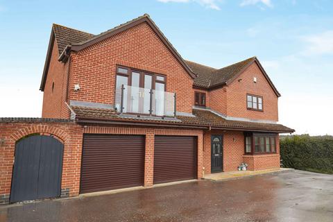 5 bedroom detached house for sale, Drayton, Norwich
