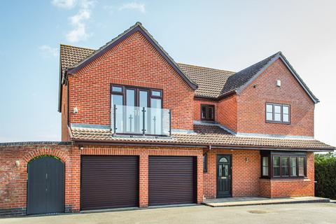 5 bedroom detached house for sale, Drayton, Norwich