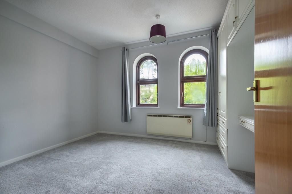 Flat 15 Amberley House-2