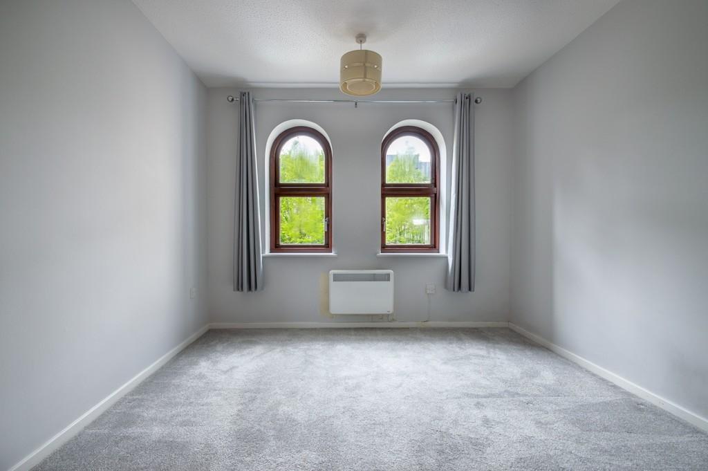 Flat 15 Amberley House-1