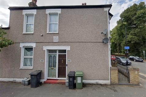 2 bedroom flat to rent, Silvermere Road, Catford, London,