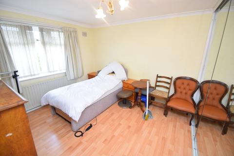 62 Owlet Road, Shipley, BD18 2LT