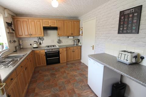 4 bedroom detached house for sale, Mallowdale, Thornton FY5