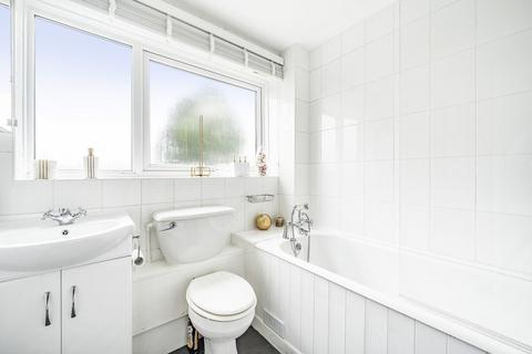 3, Camberley Court Blackbush Close, Sutton, SM2 6BB