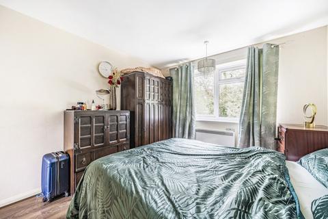 3, Camberley Court Blackbush Close, Sutton, SM2 6BB