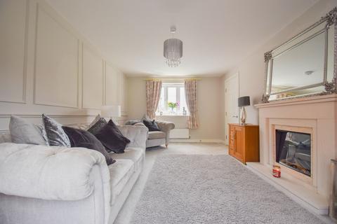 3 bedroom detached house to rent, Gretton Drive, Anstey, Leicester