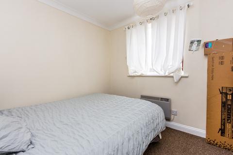 1 bedroom flat for sale, Burleigh House, Rushden NN10