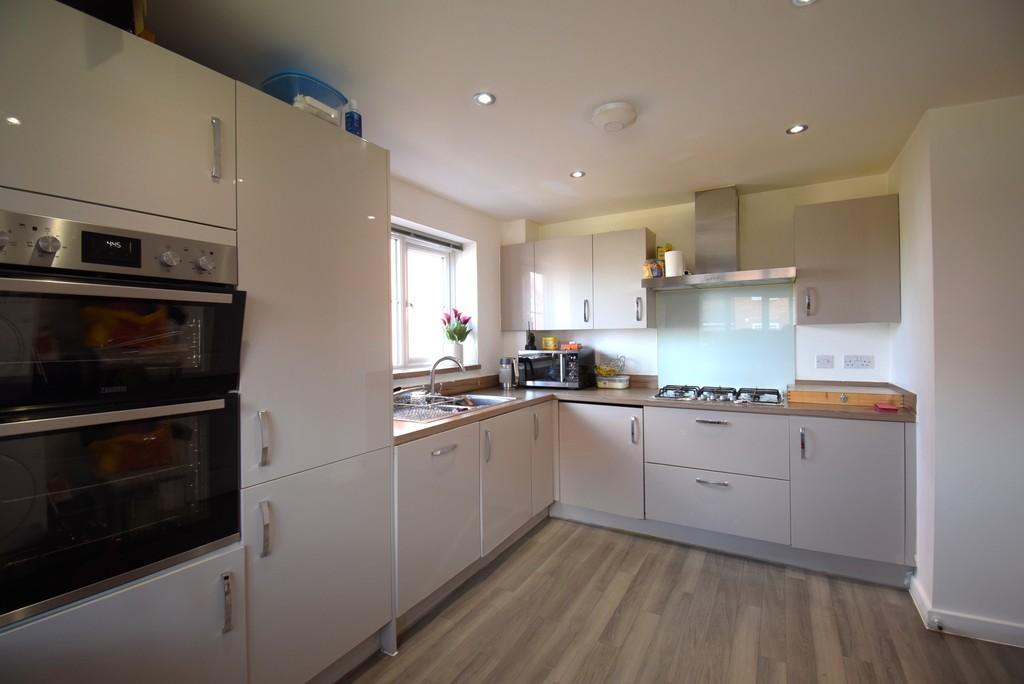 Zander Grove, Bedford MK40 4 bed townhouse for sale £425,000