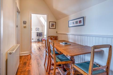 52a Cleveden Drive, Glasgow, G12 0NU