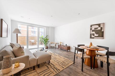 2 bedroom flat to rent, Talisker House, Acton, London, W3