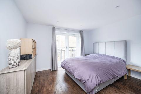 1 bedroom flat to rent, City Road, Angel, London, EC1V