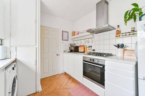 2 bedroom flat for sale, Wynell Road, Forest Hill, London, SE23