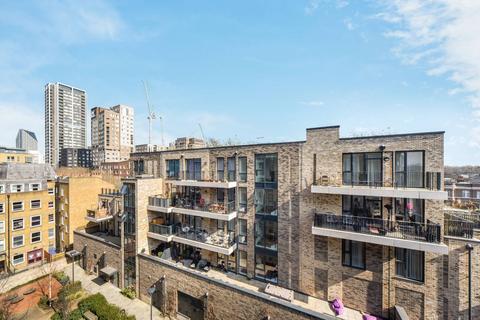 Flat 17, 2 Amelia Street, London, SE17 3PY