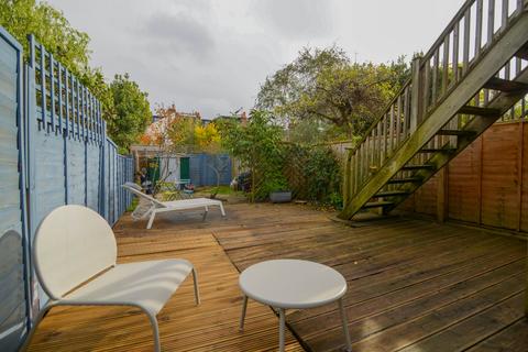 1 bedroom flat for sale, North Road, Richmond