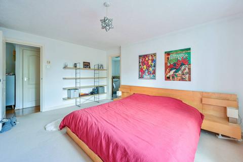 2 bedroom flat for sale, Eleanor Close, Canada Water, London, SE16