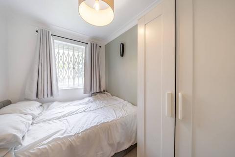 2 bedroom flat for sale, Chaucer Drive, Bermondsey, London, SE1