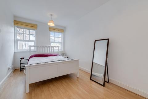 2 bedroom flat to rent, South Worple Way, East Sheen, London