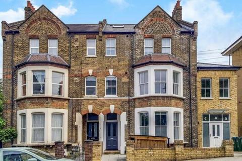 2 bedroom flat to rent, Eglinton Hill, Shooters Hill, London SE18