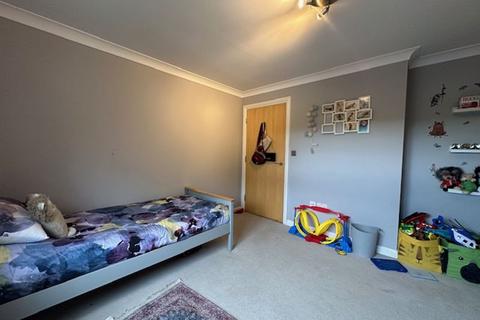 2 bedroom flat for sale, Great North Way, London
