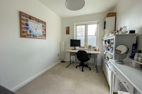 16 Rostron Close, West End, Southampton, SO18 3AF