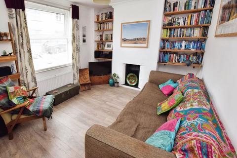 2 bedroom terraced house for sale, Victoria Road, St James, Exeter