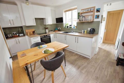 2 bedroom terraced house for sale, Victoria Road, St James, Exeter