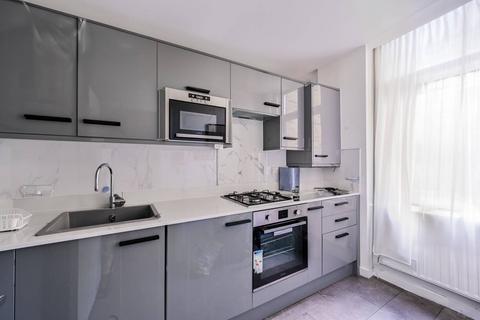 2 bedroom flat for sale, Hainault Road, Leyton, London, E11