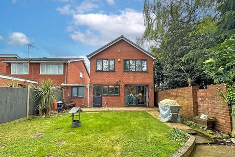 4 bedroom detached house for sale, Thompson Close, Willenhall