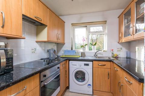 2 bedroom flat to rent, Kipling Drive, SW19, Colliers Wood, London, SW19