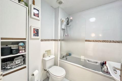 31 Brynheulog, Brynmenyn, Bridgend, CF32 9HP