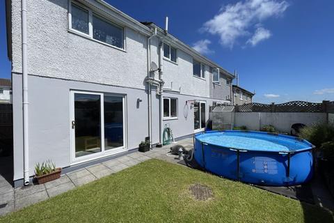 4 bedroom end of terrace house for sale, Park Stenak, Carharrack