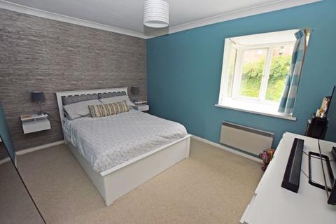 1 bedroom apartment for sale, Ferndown Court, Alton