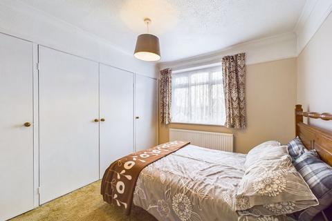 30 Eldon Road, Caterham, CR3 5JR