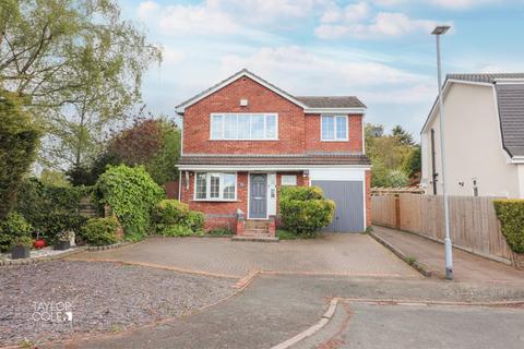 4 bedroom detached house for sale, Windsor Close, Perrycrofts