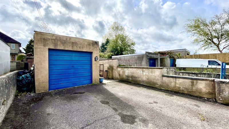 Garage &amp; Driveway