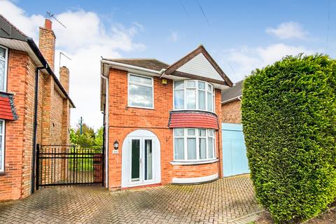 3 bedroom detached house for sale, St Austell Drive, Wilford