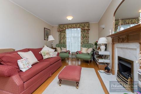 18 Ellenbridge Way, South Croydon, CR2 0EU