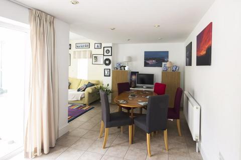 10 Saltern Road, Paignton, TQ4 6NT