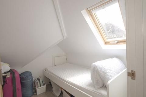 10 Saltern Road, Paignton, TQ4 6NT
