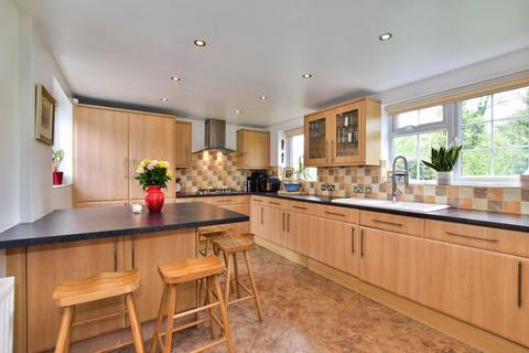 3 bedroom terraced house for sale, Bois Moor Road, Chesham