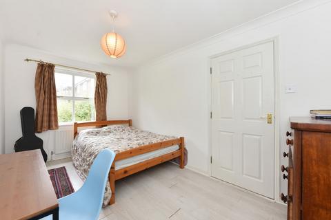 3 bedroom mews for sale, Louisa Close, London E9