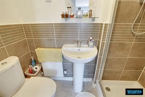 3 Falcon Drive, Trowbridge, BA14 7GE
