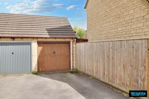 25 Silver Meadows, Trowbridge, BA14 0LF