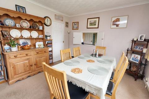 53 Birch Avenue, Great Bentley, Colchester, CO7 8LR