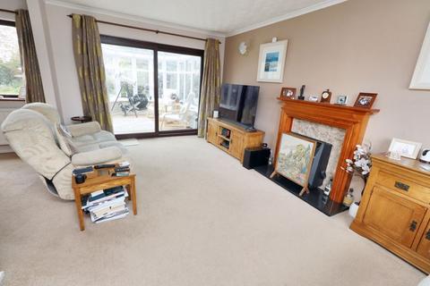 53 Birch Avenue, Great Bentley, Colchester, CO7 8LR