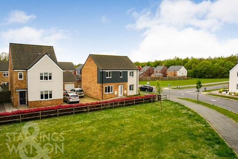 4 bedroom detached house for sale, Reeve Way, Wymondham