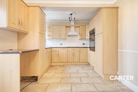 25 Buxton Road, Grays, RM16 2XZ